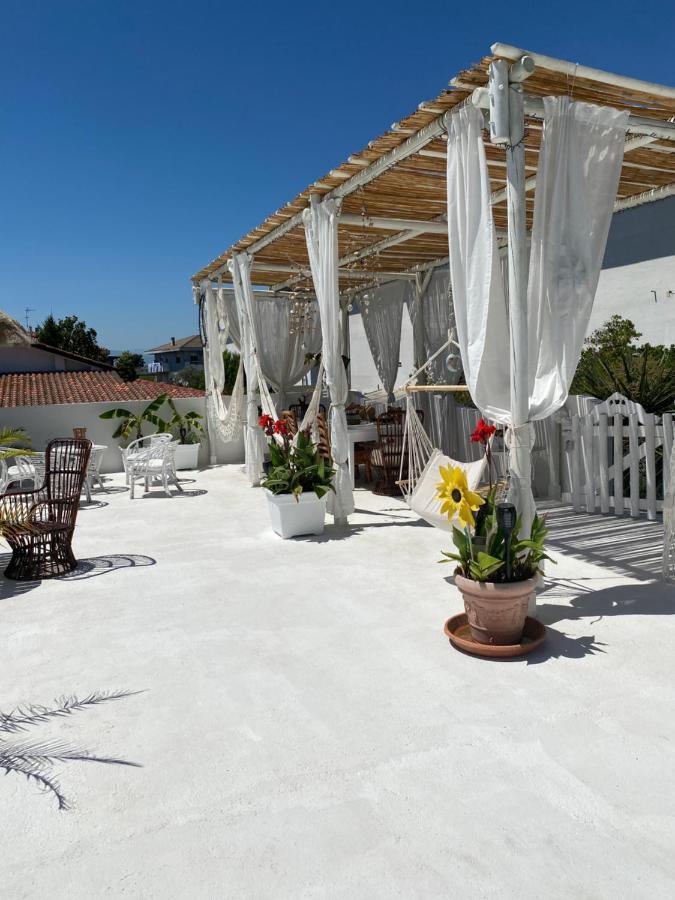 Villa Tropical フランカヴィッラ・アル・マーレ エクステリア 写真