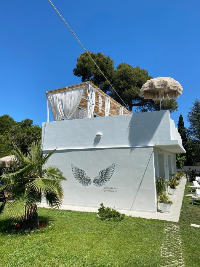 Villa Tropical フランカヴィッラ・アル・マーレ エクステリア 写真