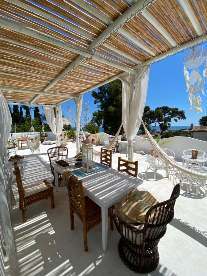 Villa Tropical フランカヴィッラ・アル・マーレ エクステリア 写真