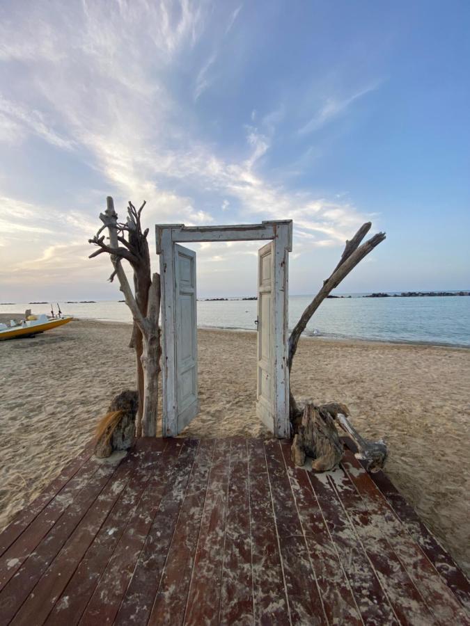 Villa Tropical フランカヴィッラ・アル・マーレ エクステリア 写真