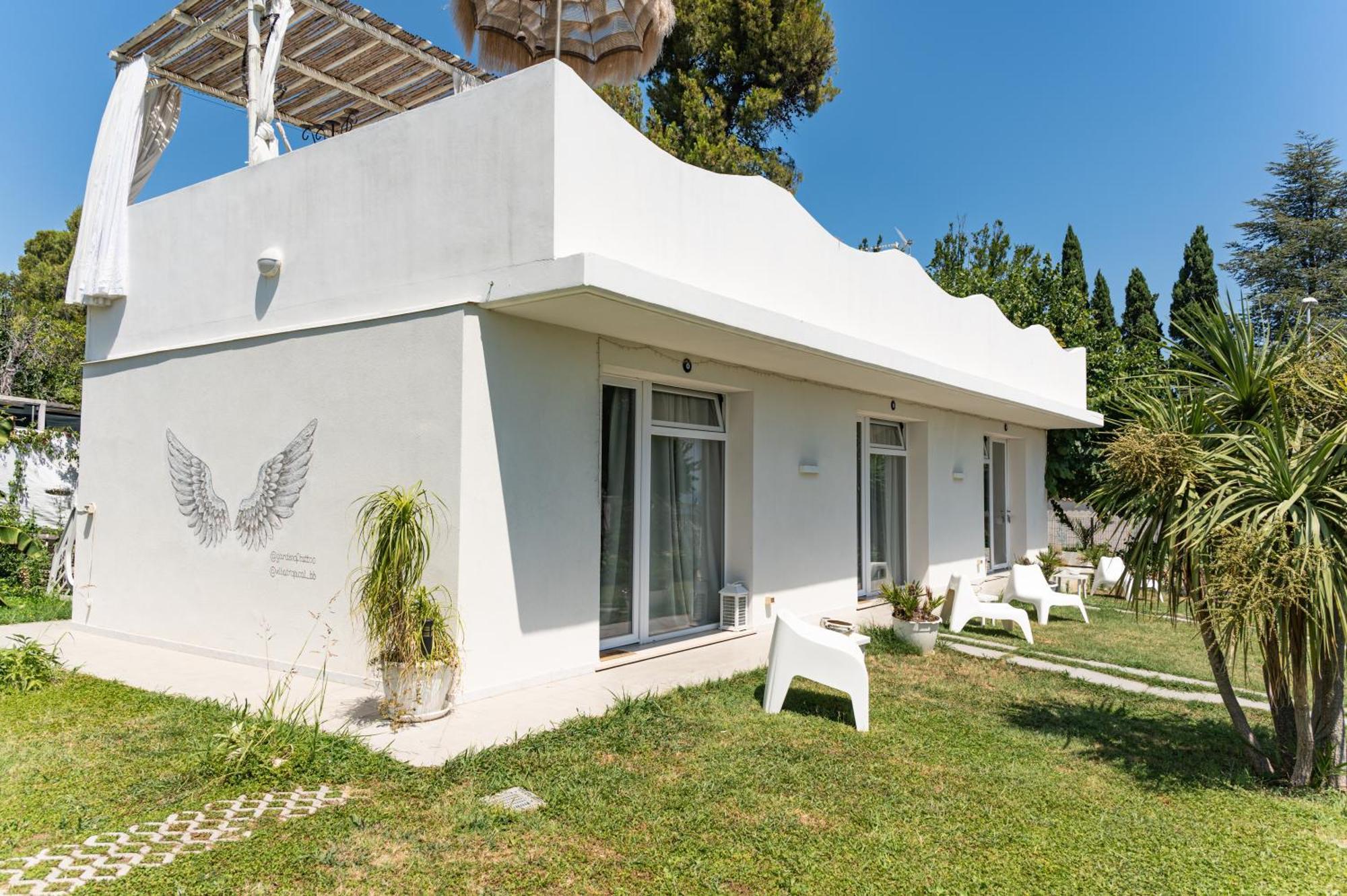 Villa Tropical フランカヴィッラ・アル・マーレ エクステリア 写真