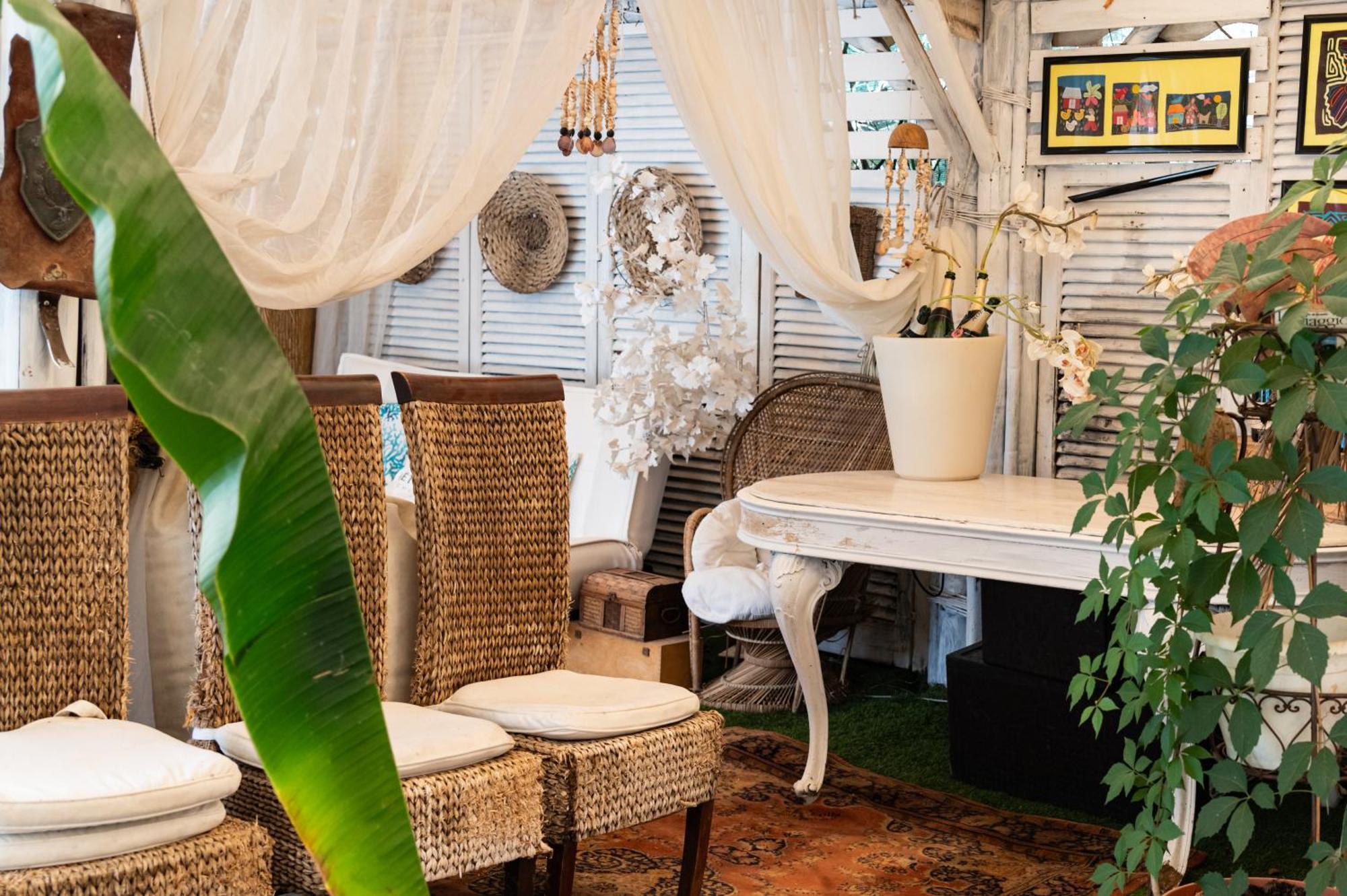 Villa Tropical フランカヴィッラ・アル・マーレ エクステリア 写真